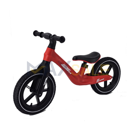 Баланс колело за деца с надуваеми гуми и регулираща се седалка – червено