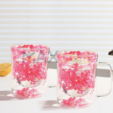 Комплект 2бр елегантни двустенни чаши с яркорозов флорален дизайн, 400 мл