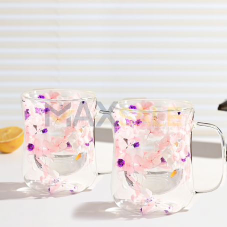 Сет от 2 приказни двустенни чаши с нежни розово-лилави цветя – 400 мл