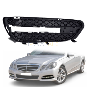 Решетка за лява дневна светлина на предна броня на Mercedes E class W212 (2009-2013)